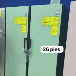 Conjunto de Refrigerador LG de 26 pies ,2 piezas una mantenimiento y otra congelación
