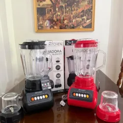 Licuadora 2 en 1 marca KITCHEN