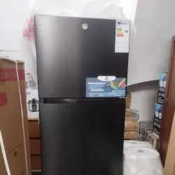 Refrigerador EONE de 14 pies