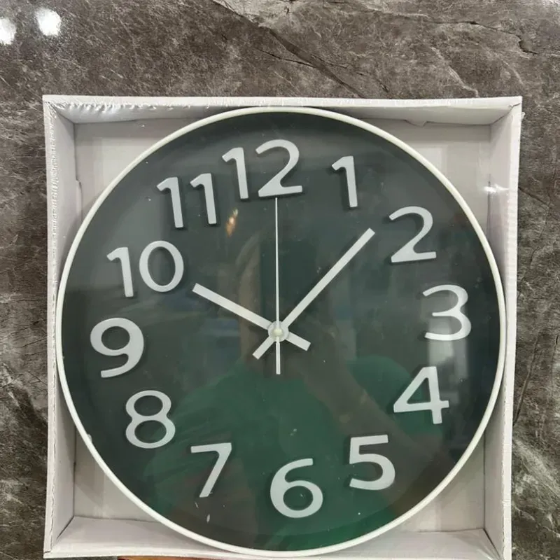 Reloj de pared, 5000 CUP