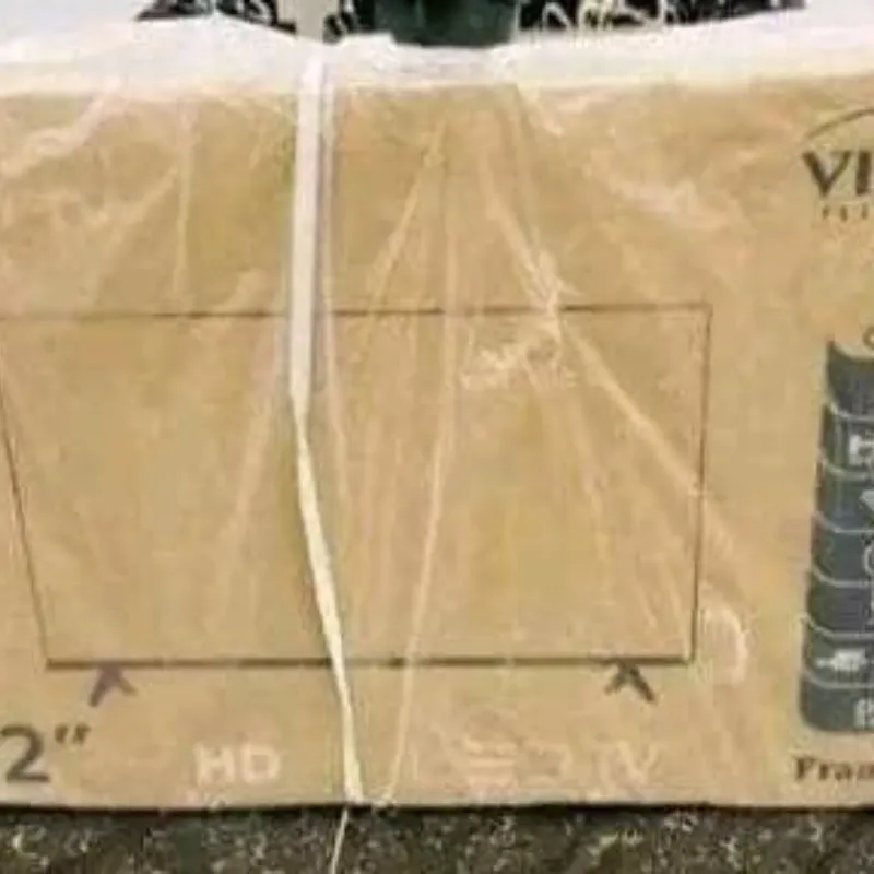 Smart tv 32" Marca Visión con cajita interna y soporte a la pared