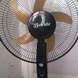 Vntilador recargable de pedestal de 16 pulgadas marca BONYEE modelo 1