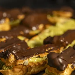 Éclair de pistacho
