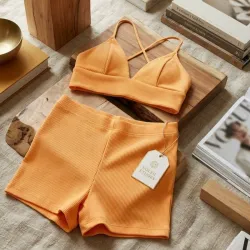 Bikini naranja con short