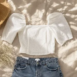 Blusa blanca con mangas