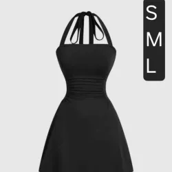 Vestido de mujer de linea A con escote Halter y cintura ceñida 