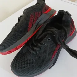 Zapatilla Mod. Negro c/ Rojo