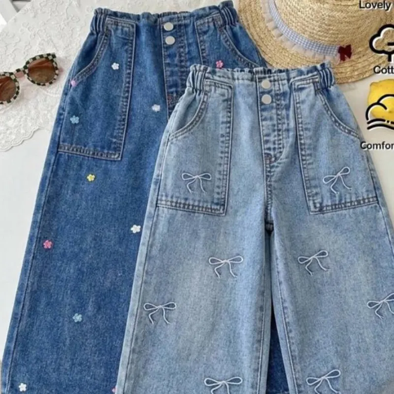 Pantalón con flores