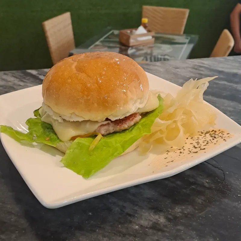 Hamburguesa Clásica