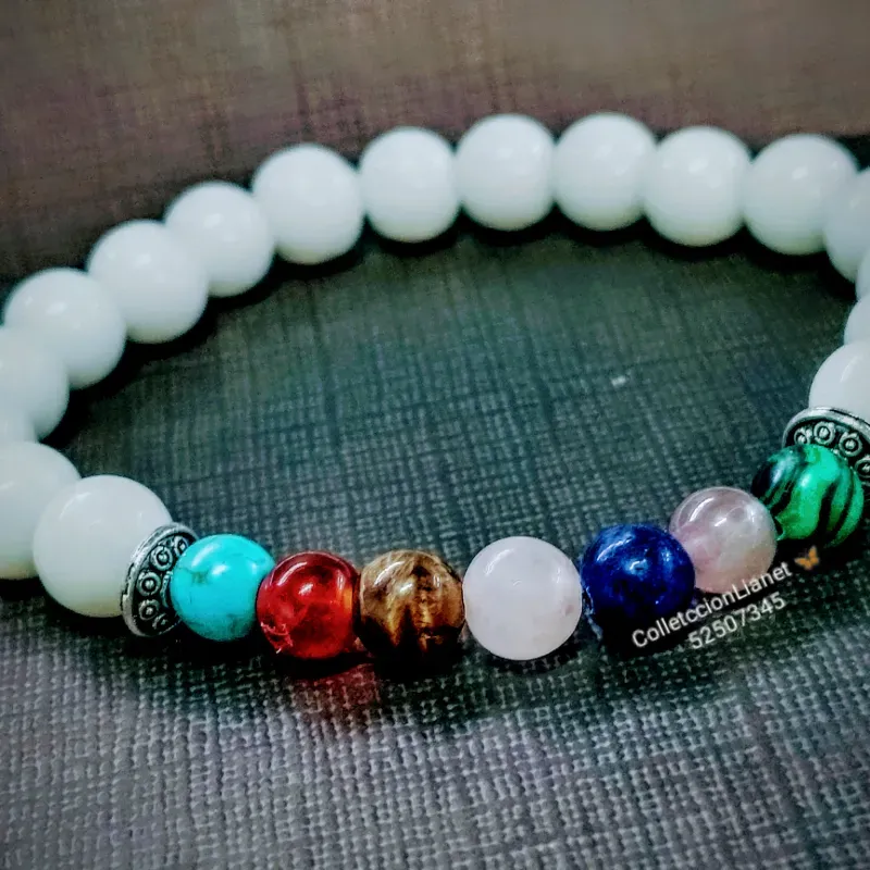 Pulso de piedras semipreciosas Onix blanco con 7chakras