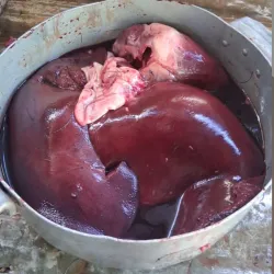 Hígado y Corazón de Cerdo 