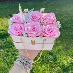 Bolso relleno de flores 