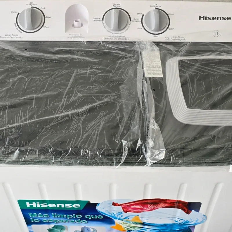 Lavadora semiautomática marca Hisense