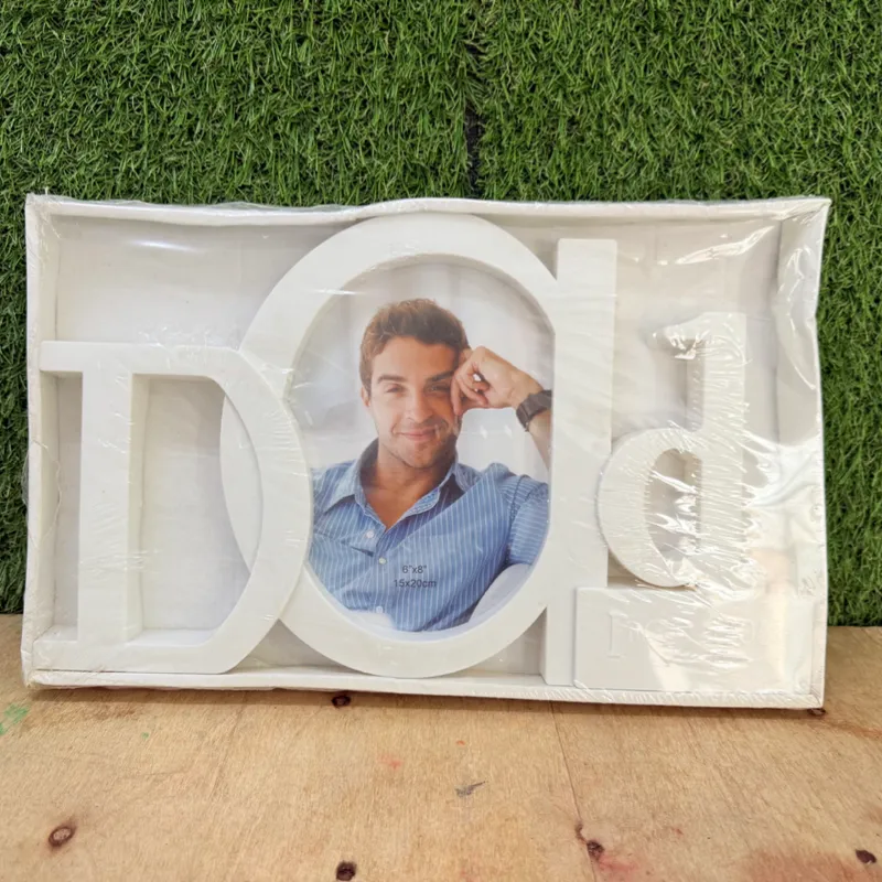 PORTARRETRATO EN FORMA DE DAD 