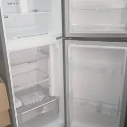 Refrigerador LG 7.8 pies inverter. Congelación seca