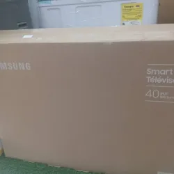 Televisor Smart TV 40" SAMSUNG 