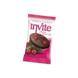 Pastel de Chocolate Relleno con Salsa de Cerezas