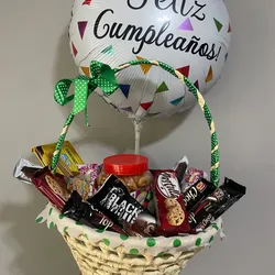 Cesta de confituras con globo 
