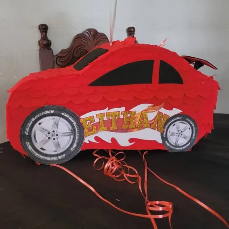 Piñatas de personajes animados 