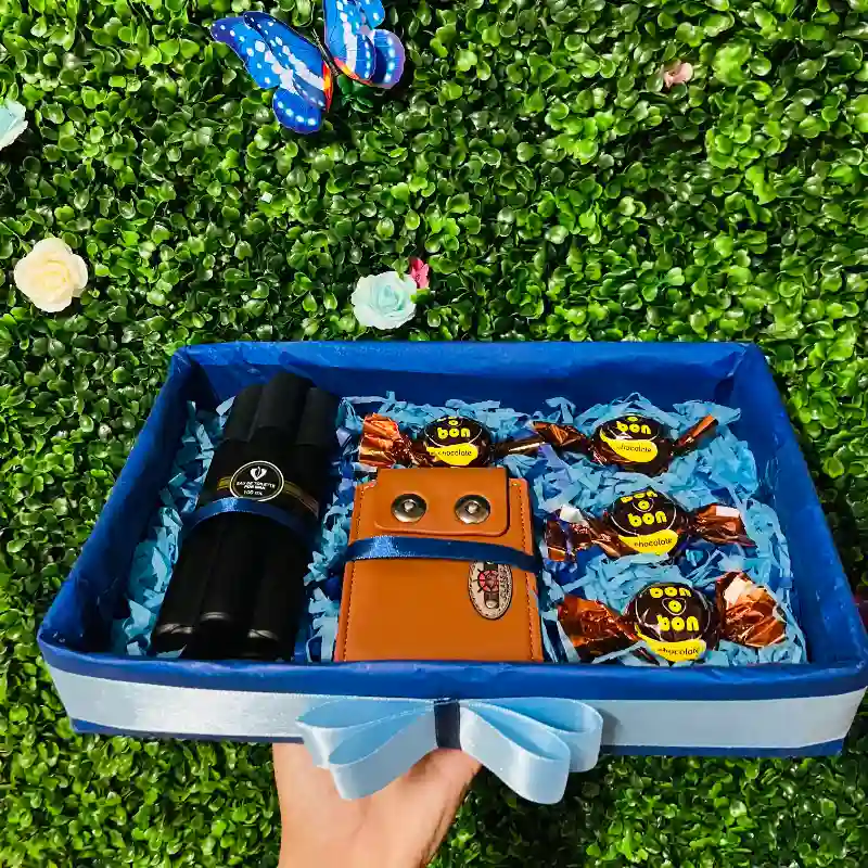 Regalo de hombre perfume y billetera