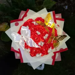 Arreglo de rosas eternas 