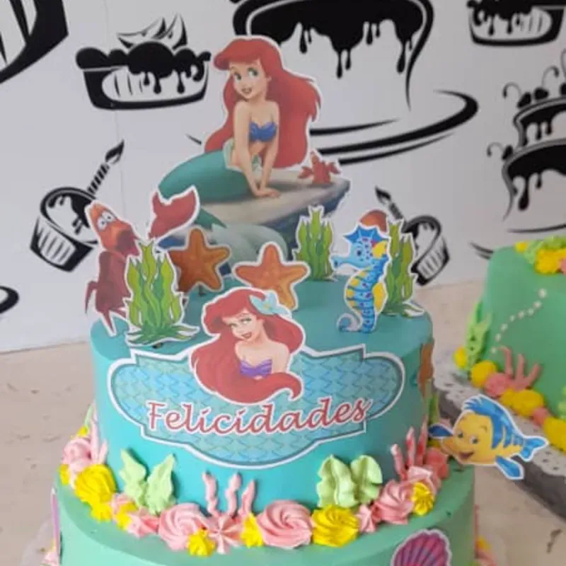 Kake capuchino 2 pisos con temática 