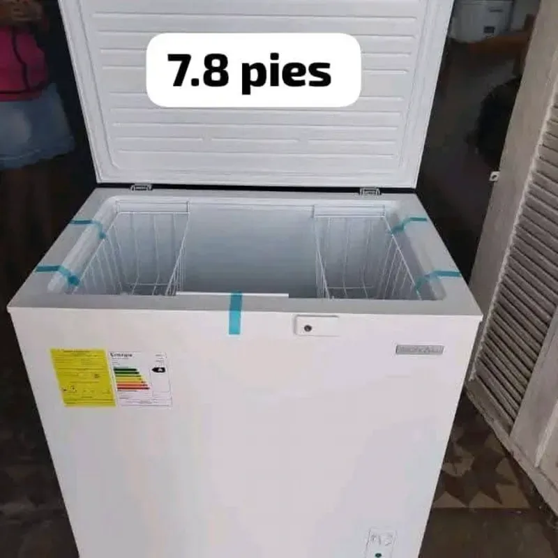 Nevera Royal de 7.8 pies 