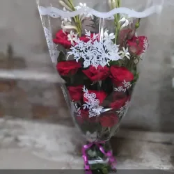 Ramo mediano de rosas naturales 