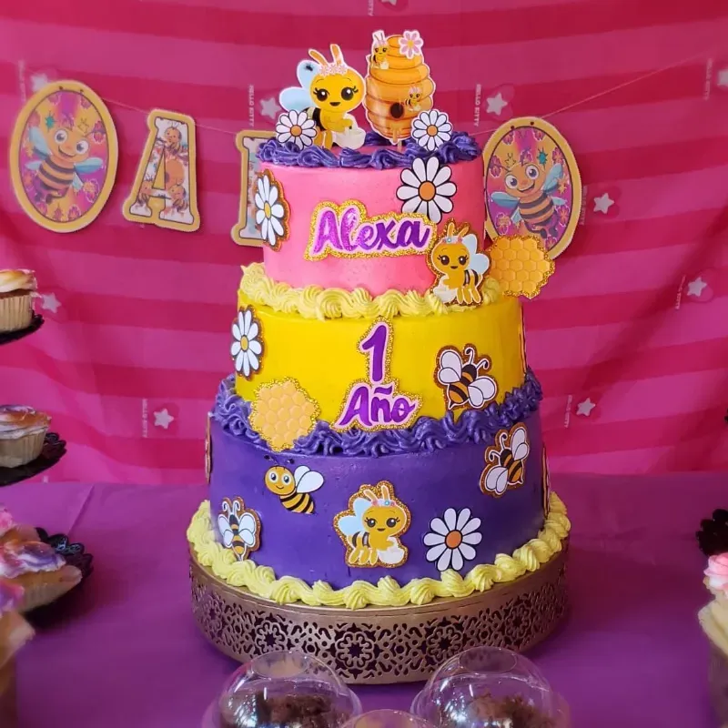 Cake 3 Pisos Premium