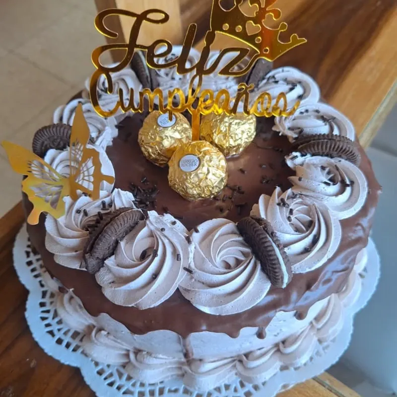 Cake Chocofull con Ferrero