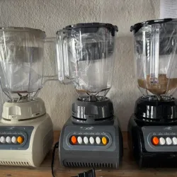 Batidora 4 velocidades con moledor de especies(vaso plástico)  Unizuki