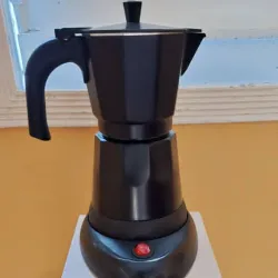 Cafetera Eléctrica  6 tazas espresso