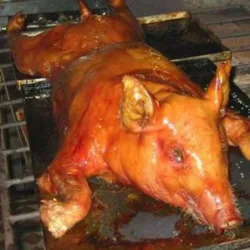 Carne de cerdo asado