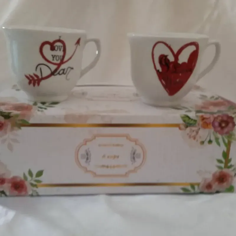 Juego de tasa sin platillo