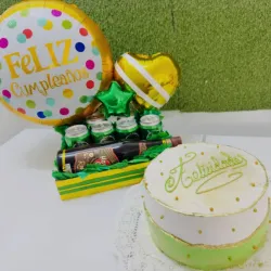 Caja con cake color verde