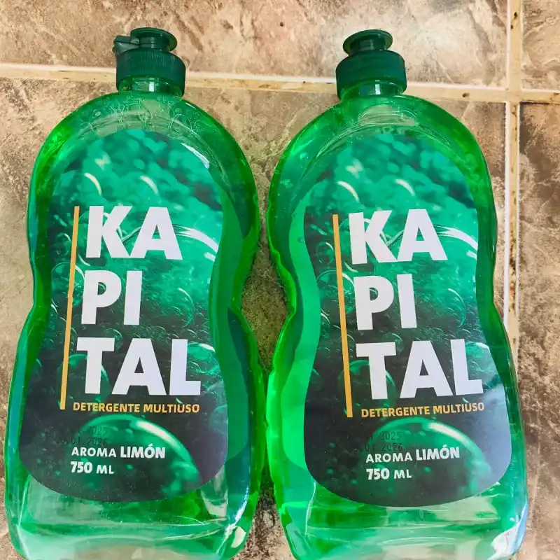 Detergente líquido 
