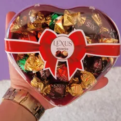 Caja de bombones en forma de corazón 