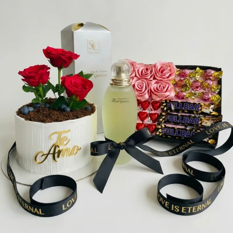 Pastel personalizado + caja de regalo con flores eternas y confituras + 1 Perfume Mariposa