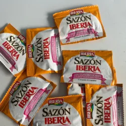 10 pqts de sazon iberia 