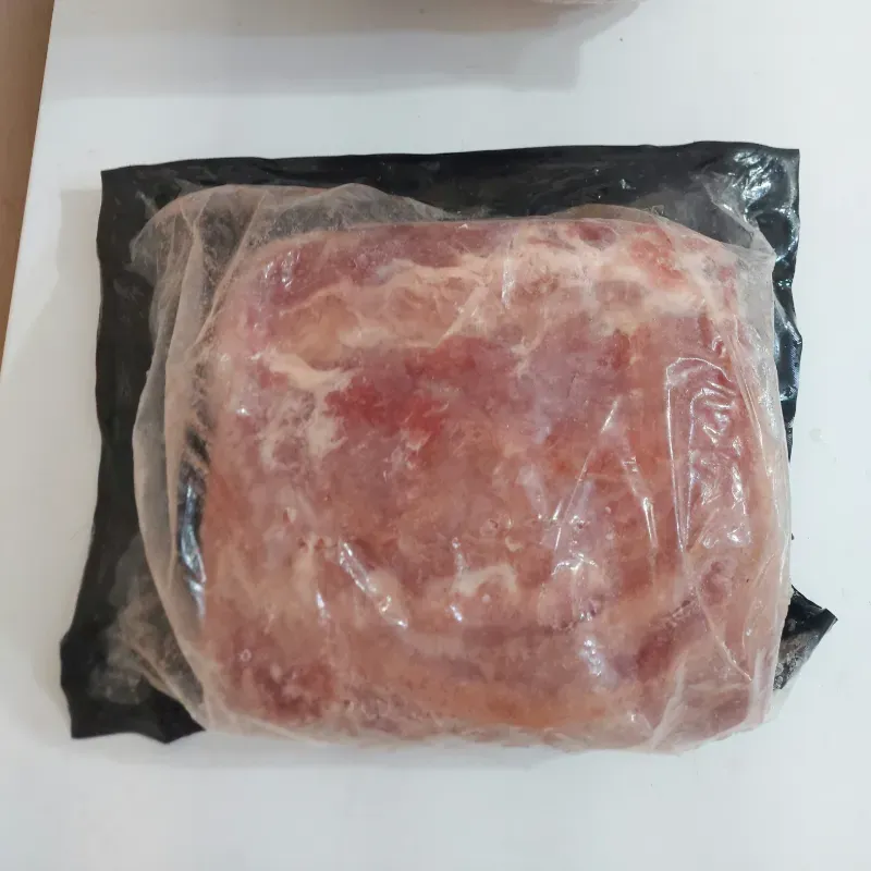 LOMO DE CERDO DESHUESADO IMPORTADO  ( lb 3.5 usd ) 