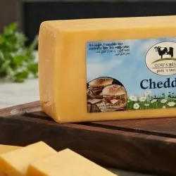 Medio bloque de queso cheddar 