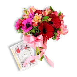 Ramo de Flores y Postal