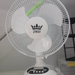 Ventilador Recargable de Mesa 