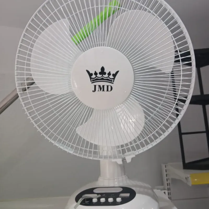 Ventilador Recargable de Mesa 