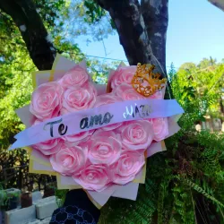 12 rosas eternas