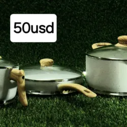 Juego de casuelas y sartén 