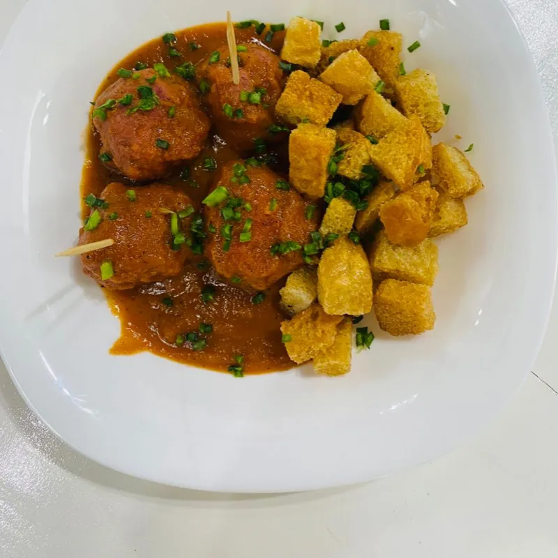 Albóndigas y Pan mágico 