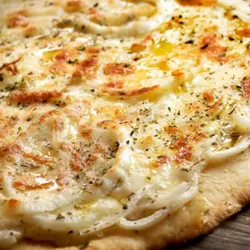 Pizza de Queso Gouda y cebolla 