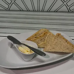 Tostadas con mantequilla