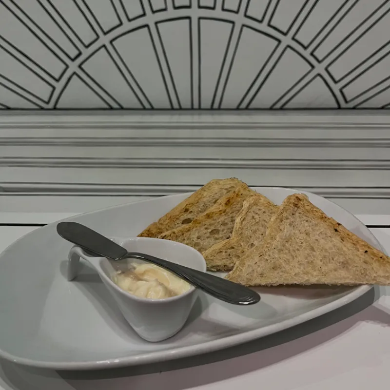 Tostadas con mayonesa 